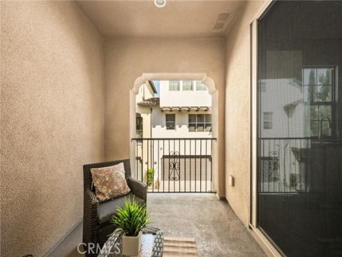 111  Tallowood  , Irvine, CA