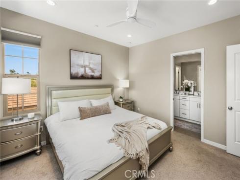 111  Tallowood  , Irvine, CA
