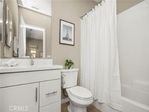 111  Tallowood  , Irvine, CA