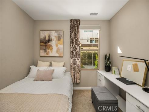 111  Tallowood  , Irvine, CA
