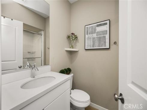 111  Tallowood  , Irvine, CA