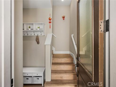 111  Tallowood  , Irvine, CA