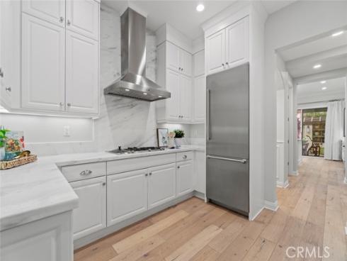 208 Radial , Irvine, CA