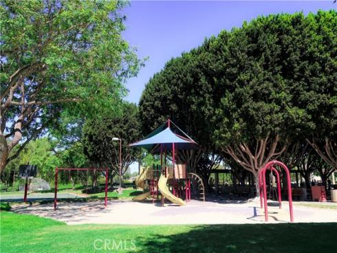 12 Pleasonton , Irvine, CA