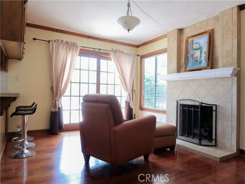 12 Pleasonton , Irvine, CA