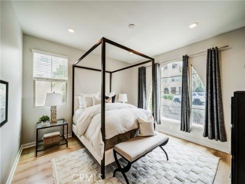 159  Newington  , Irvine, CA