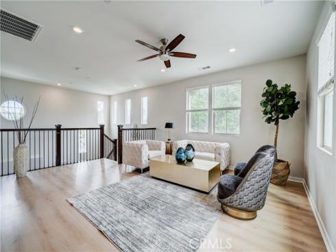 159  Newington  , Irvine, CA