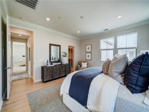 159  Newington  , Irvine, CA