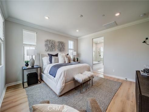 159  Newington  , Irvine, CA