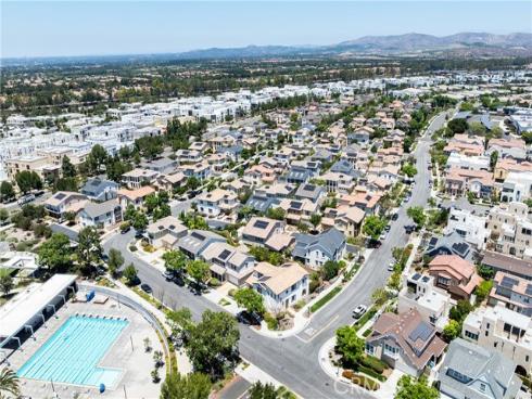 159  Newington  , Irvine, CA