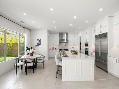 106 Bright Star , Irvine, CA