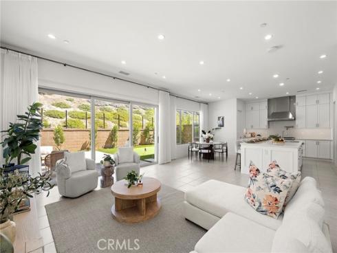 106 Bright Star , Irvine, CA