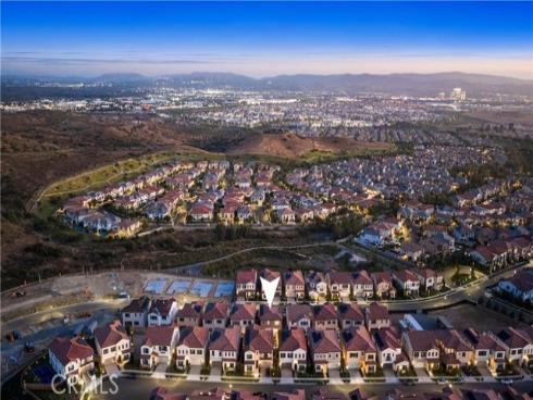 106 Bright Star , Irvine, CA