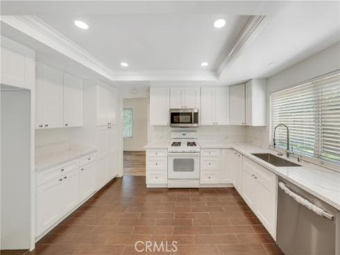 14 Yorktown , Irvine, CA