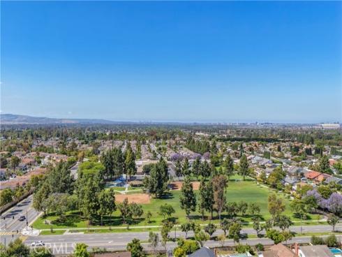 14 Yorktown , Irvine, CA