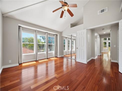 8 Magellan Aisle , Irvine, CA