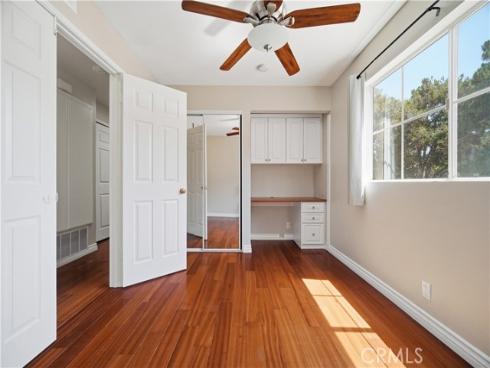 8 Magellan Aisle , Irvine, CA