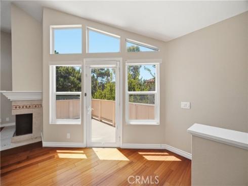 8 Magellan Aisle , Irvine, CA