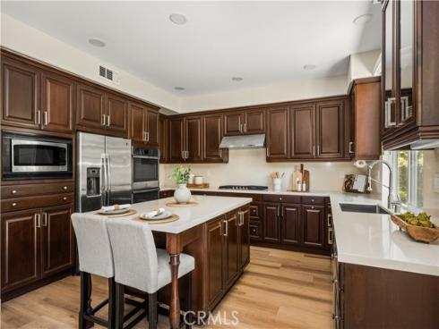 6  Thorn Hill  , Irvine, CA