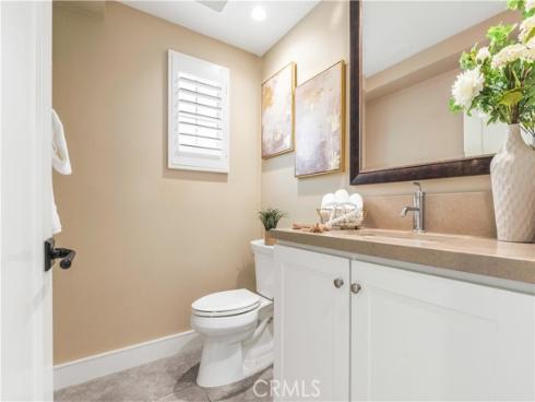 125 Della , Irvine, CA