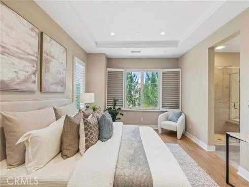 125 Della , Irvine, CA