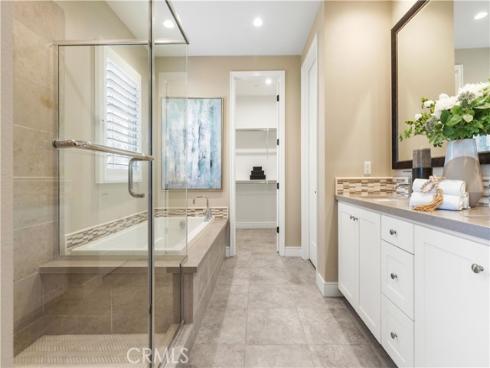 125 Della , Irvine, CA