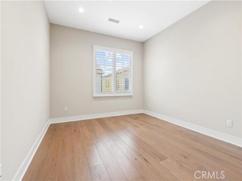 125 Della , Irvine, CA