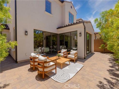 125 Della , Irvine, CA