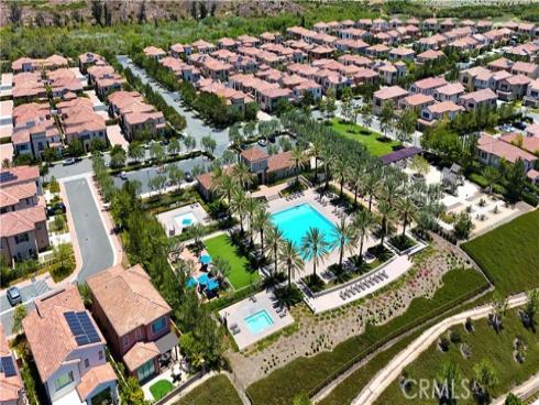 125 Della , Irvine, CA
