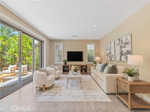 125 Della , Irvine, CA