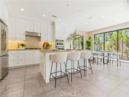 125 Della , Irvine, CA