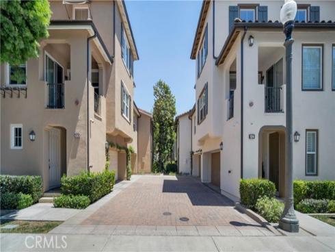 128 Talmadge , Irvine, CA