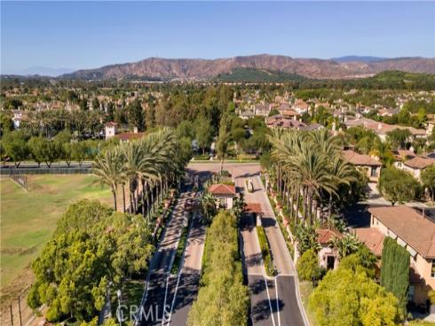128 Talmadge , Irvine, CA