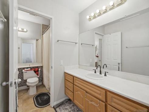 387 Deerfield Ave 77 , Irvine, CA