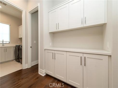 207 Coal Mine , Irvine, CA