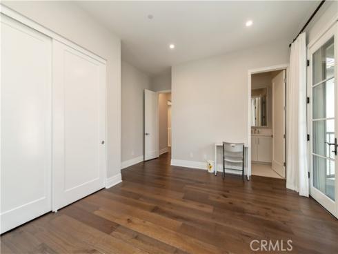 207 Coal Mine , Irvine, CA