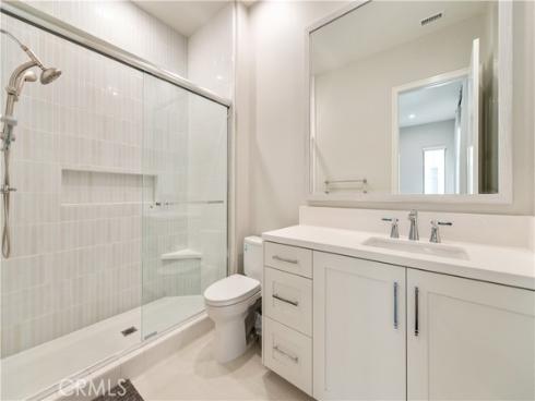 207 Coal Mine , Irvine, CA