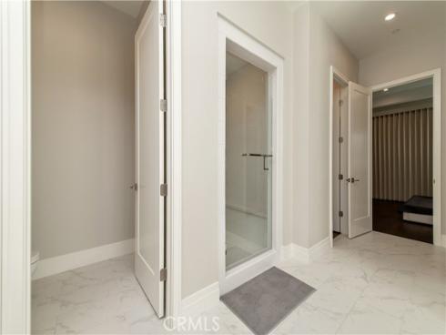 207 Coal Mine , Irvine, CA