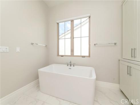 207 Coal Mine , Irvine, CA