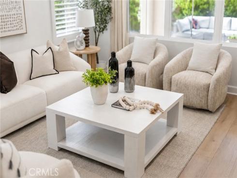 121 Mangrove Banks , Irvine, CA