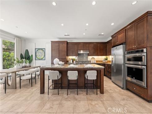 121 Mangrove Banks , Irvine, CA