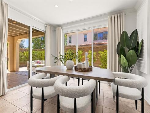 121 Mangrove Banks , Irvine, CA