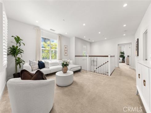 121 Mangrove Banks , Irvine, CA