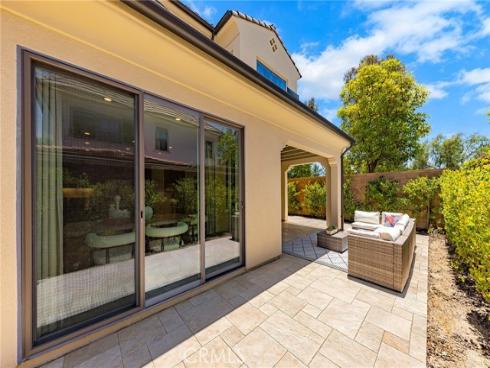 121 Mangrove Banks , Irvine, CA