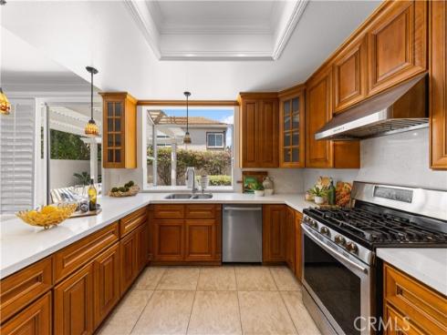 9  Terraza  , Irvine, CA