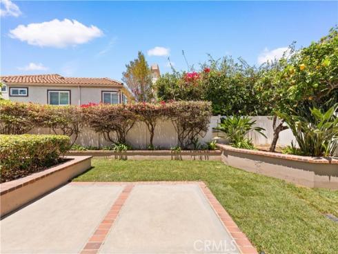 9  Terraza  , Irvine, CA