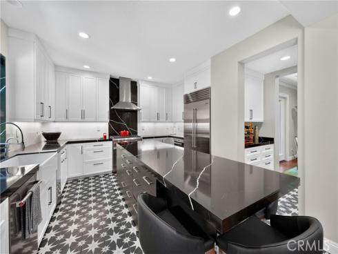 8  Castlebar  , Irvine, CA
