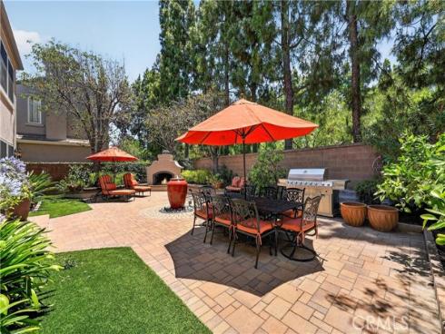 8  Castlebar  , Irvine, CA