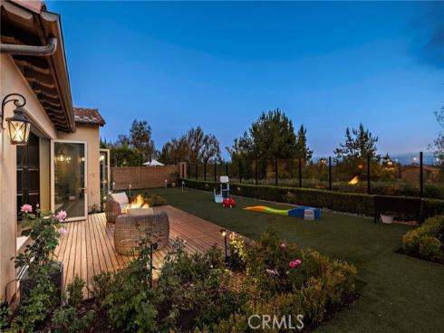 137  Sunset  , Irvine, CA