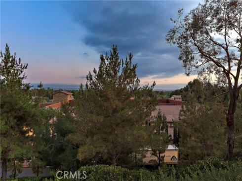 137  Sunset  , Irvine, CA